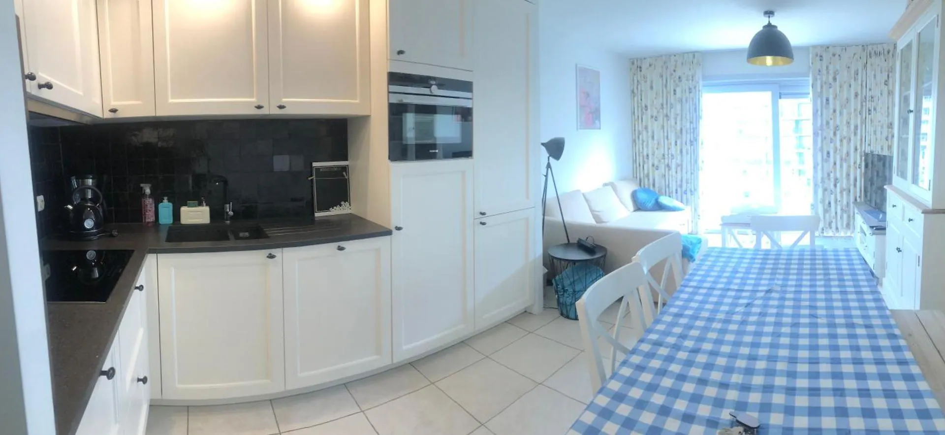 La Vie Sur Mer - Appartement Zijdelings Zeezicht Mariakerke Ostend